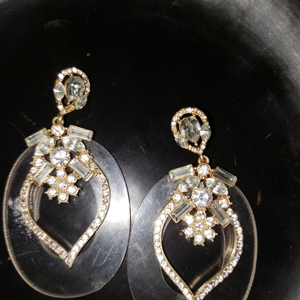 Earings